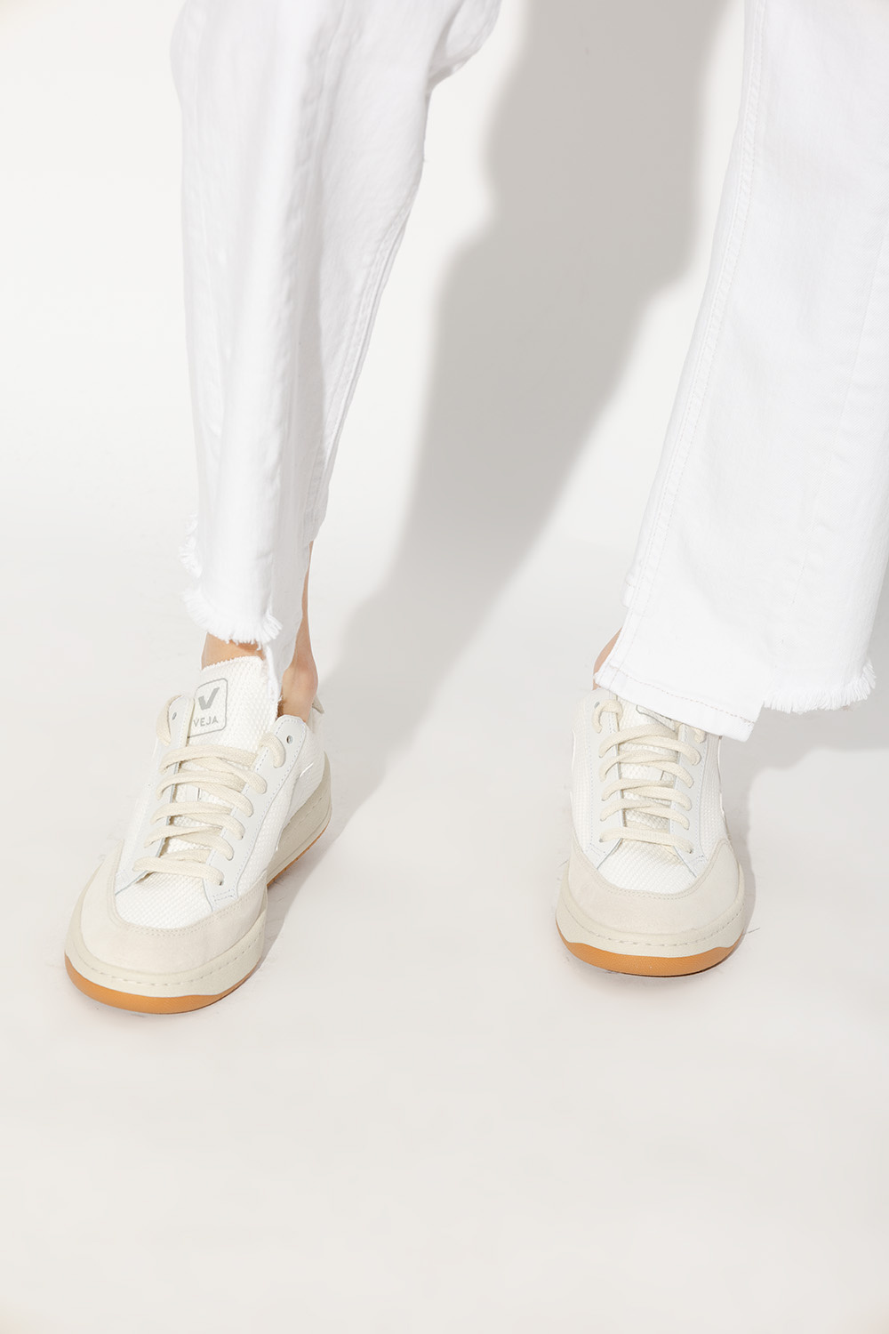 Veja v12 mesh white new arrivals